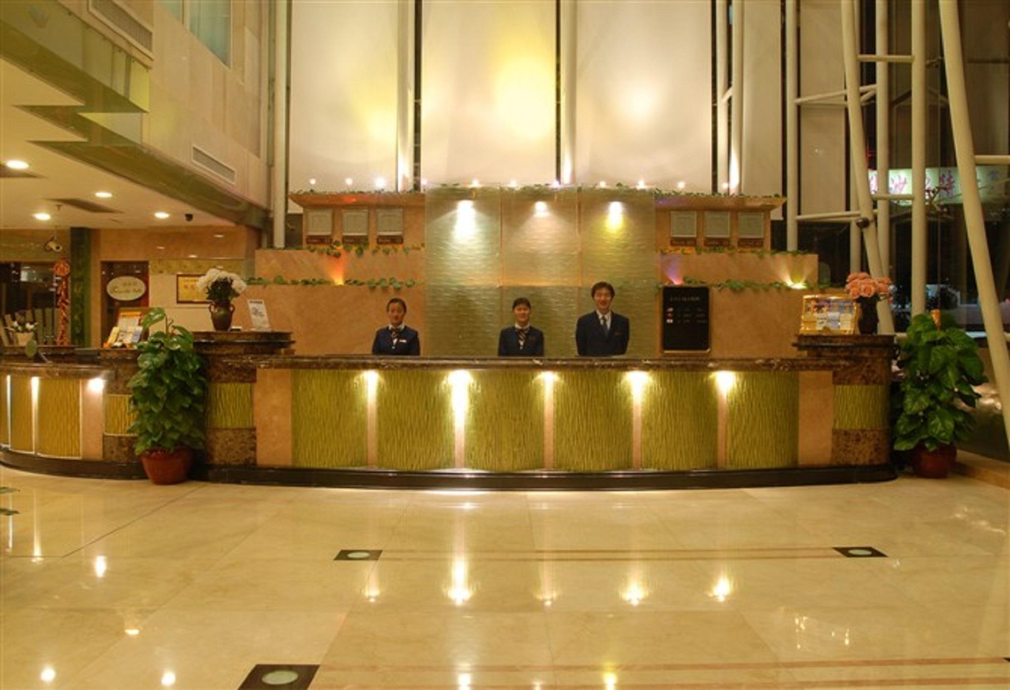 Royalty Hotel Shenzhen Dış mekan fotoğraf