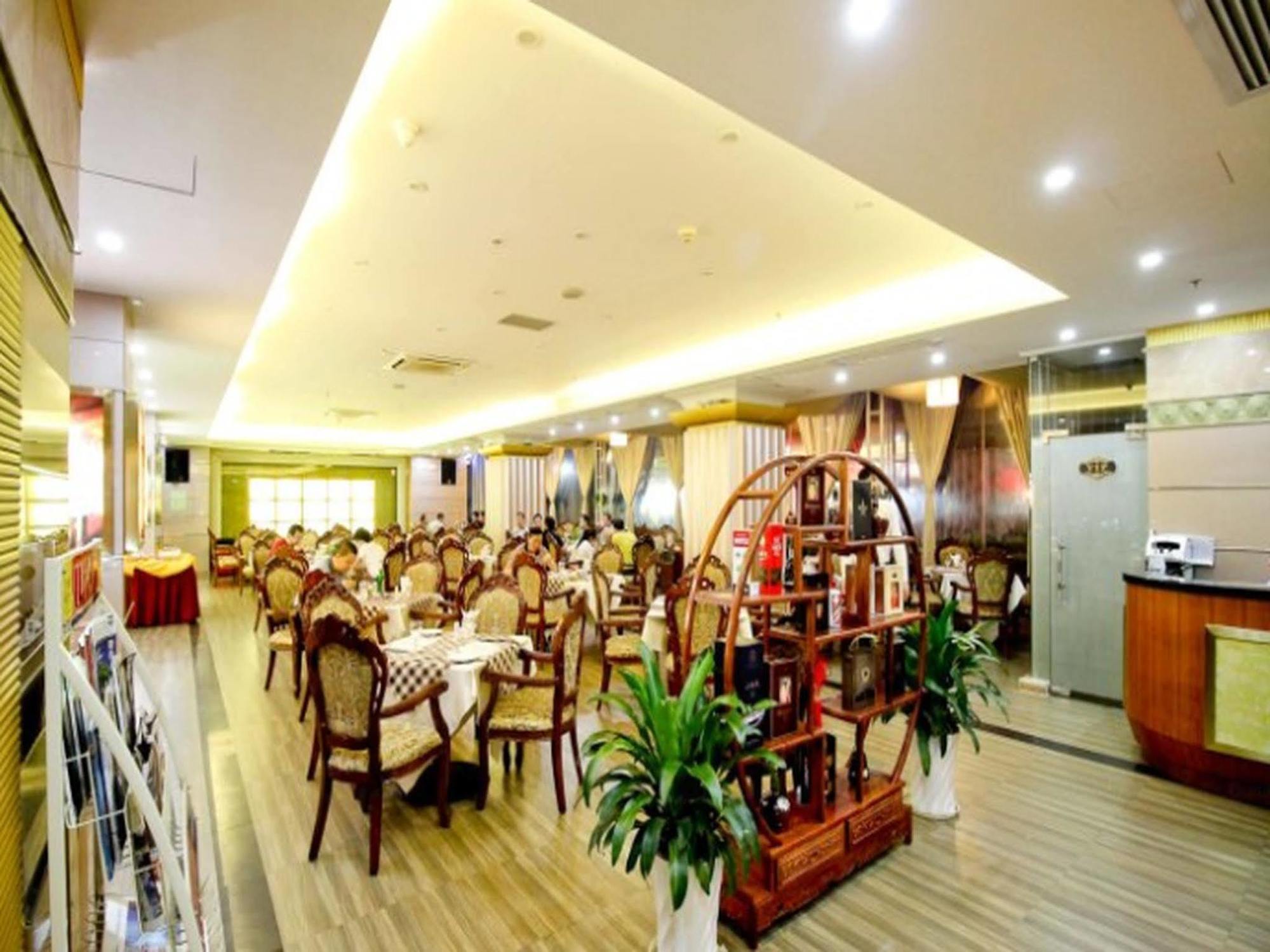 Royalty Hotel Shenzhen Dış mekan fotoğraf
